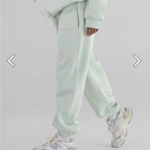 Comfrt Pastel Sweats in Mint